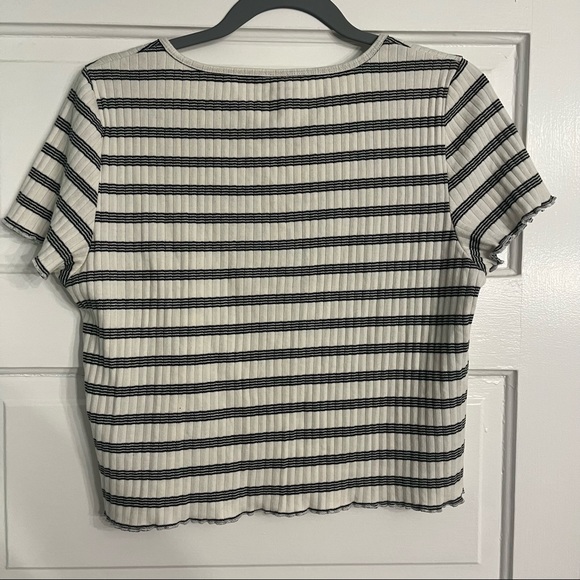 American Eagle Striped Crop Tee - Picture 4 of 4